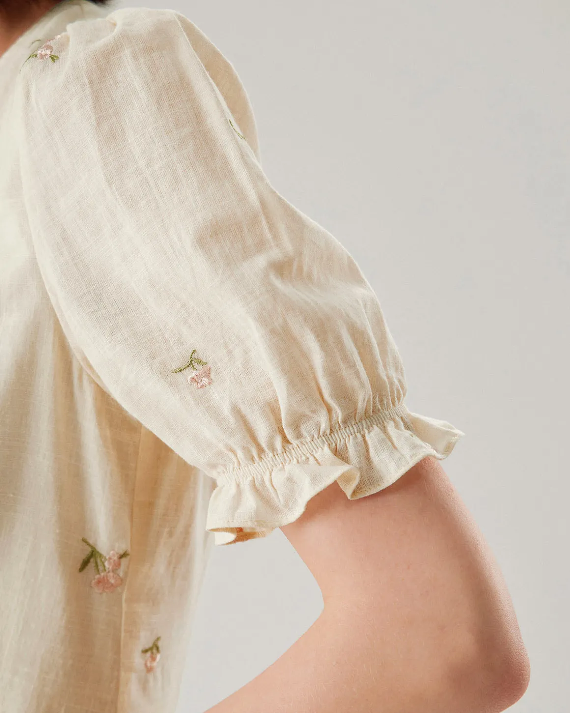 Beige Embroidery Puffed Sleeve Wrap Midi Dress