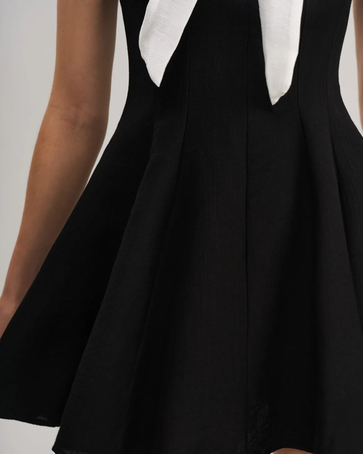 Black Contrast Sleeveless Mini Dress