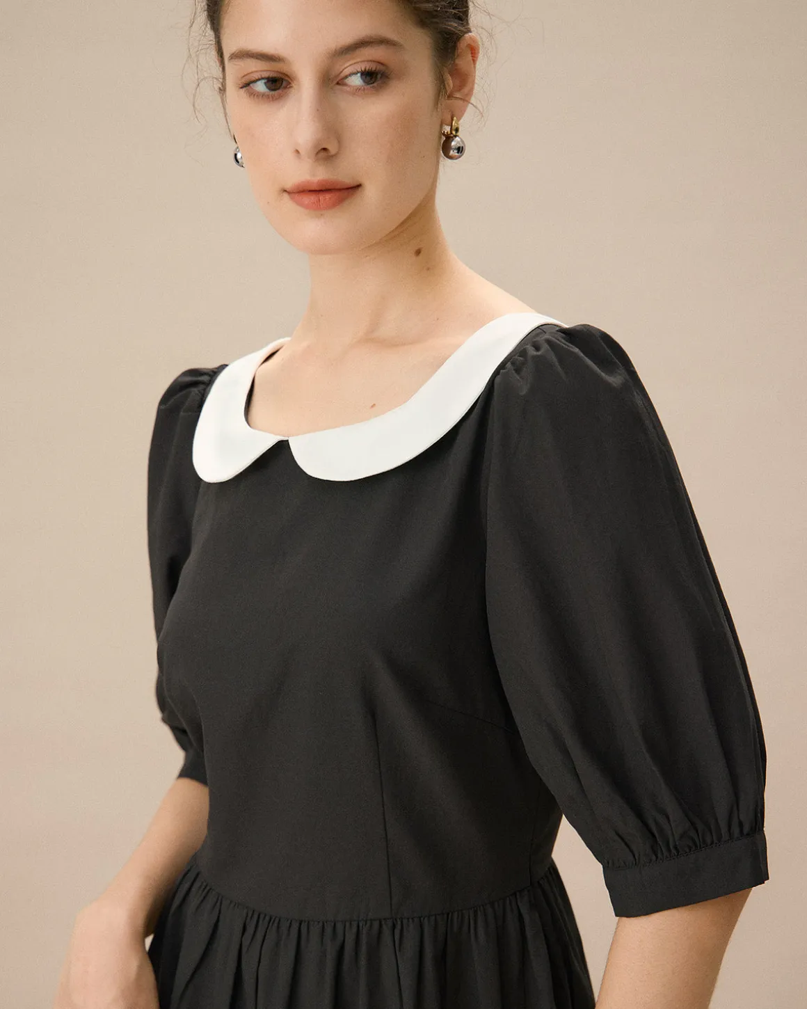 Black Contrasting Puffed Sleeve Maxi Dress