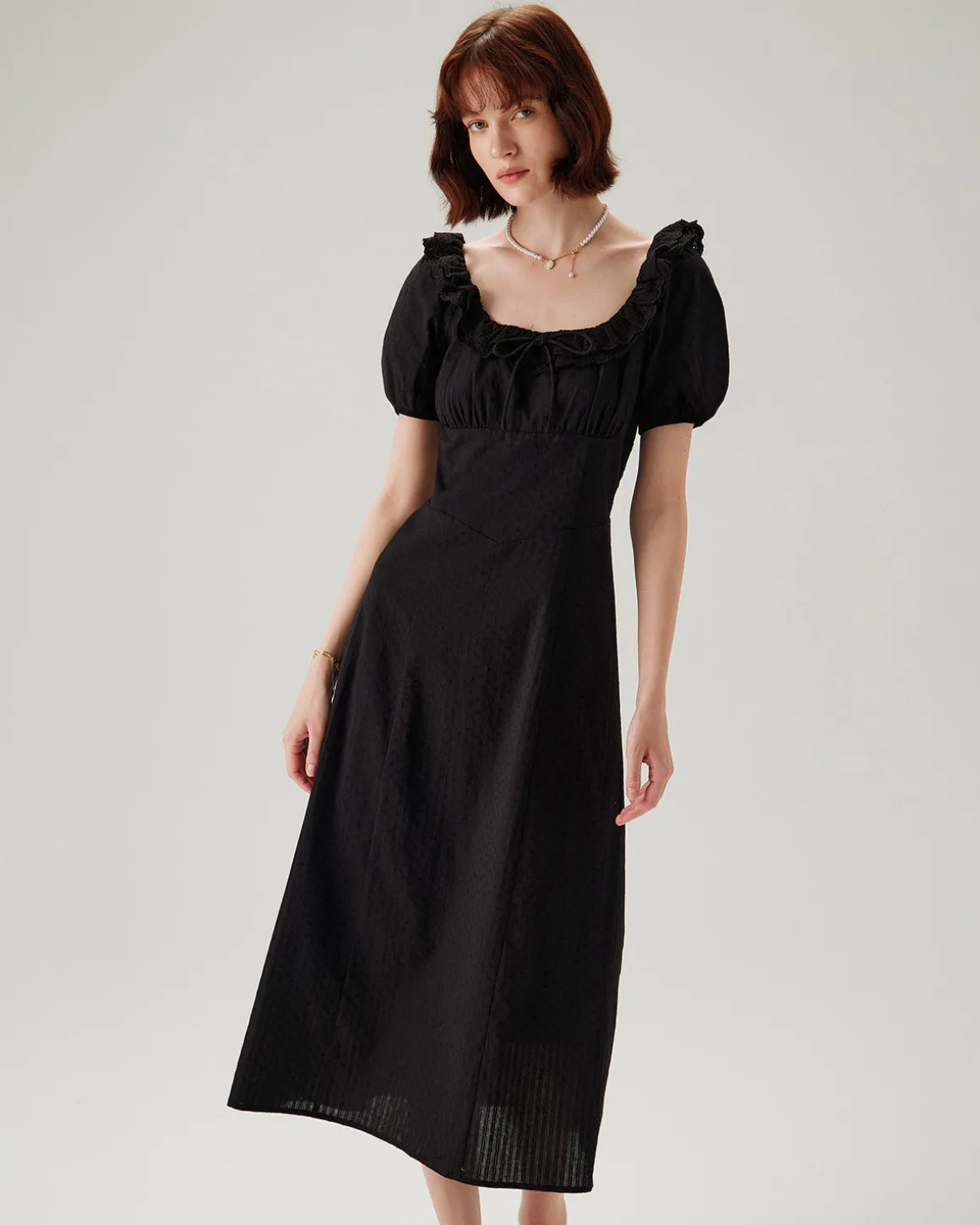 Black Embroidery Puffed Sleeve Maxi Dress