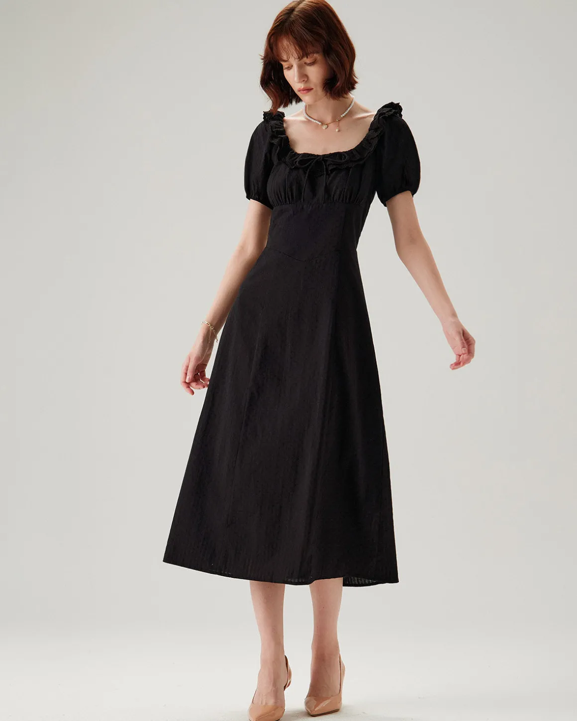 Black Embroidery Puffed Sleeve Maxi Dress