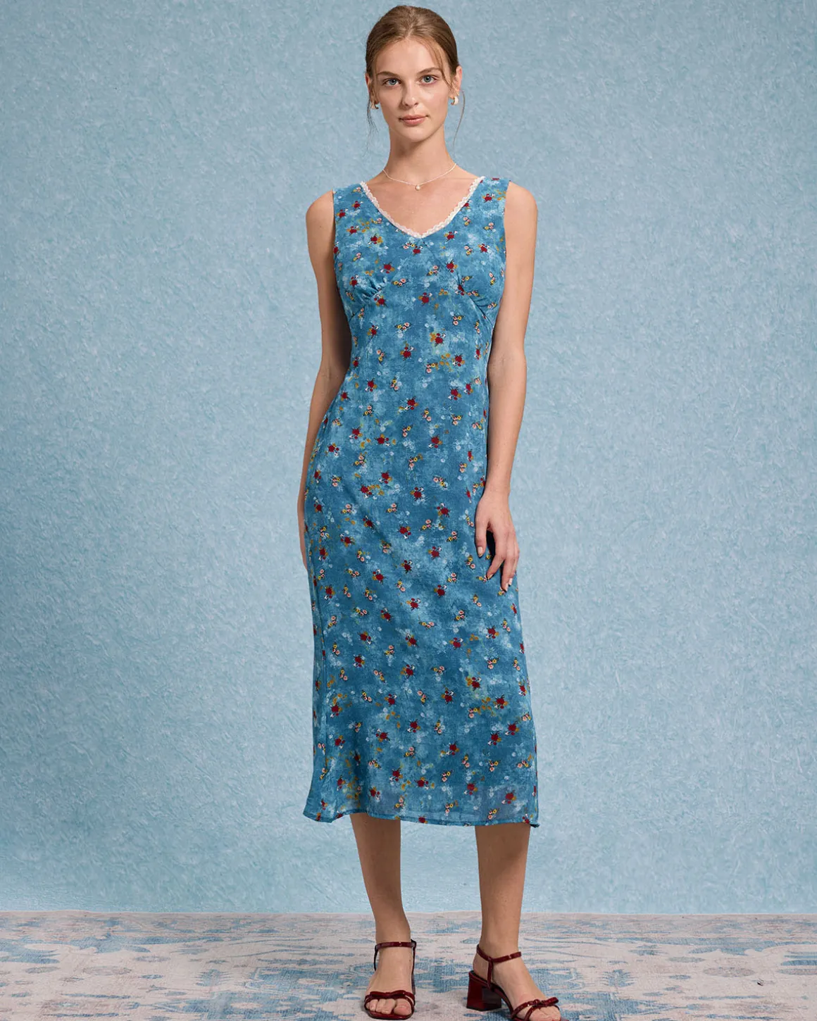 Blue Floral V Neck A-Line Sleeveless Midi Dress