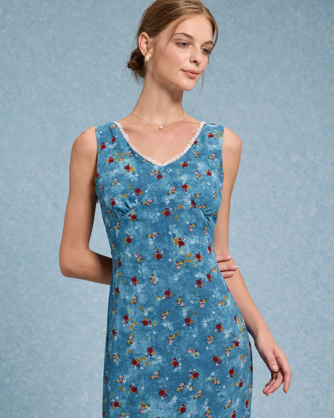 Blue Floral V Neck A-Line Sleeveless Midi Dress