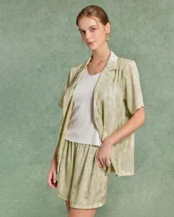 Green Floral Blouse Shorts Two-Piece Suit