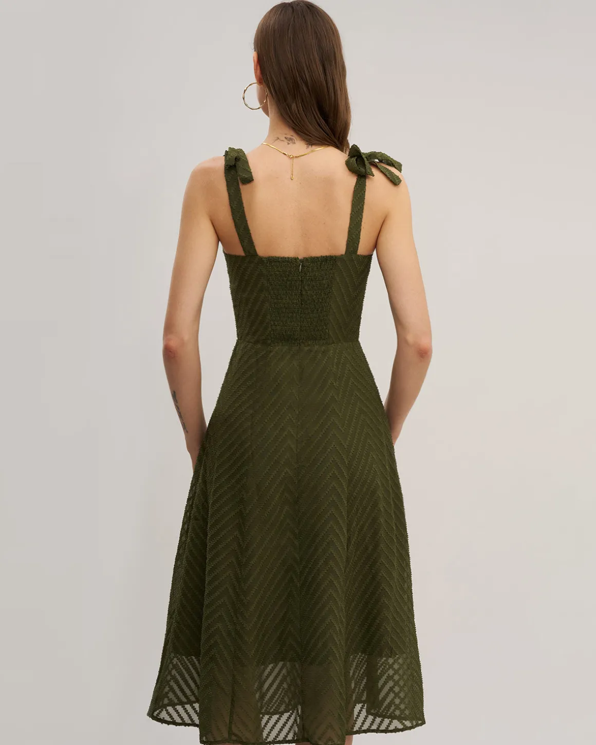 Green Sweetheart Neck Tie Strap Midi Dress