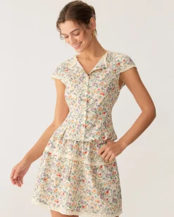 Round Neck Floral Button Blouse