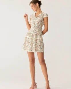 Round Neck Floral Button Blouse