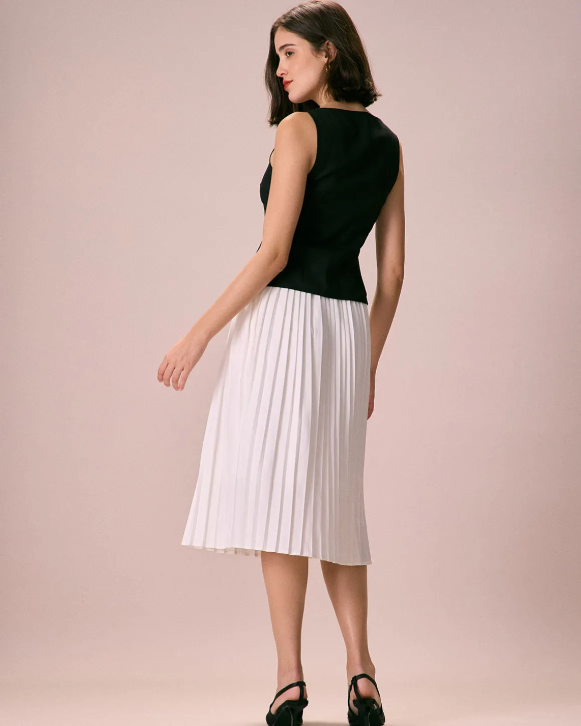 The Black Boat Neck Button Tank Top