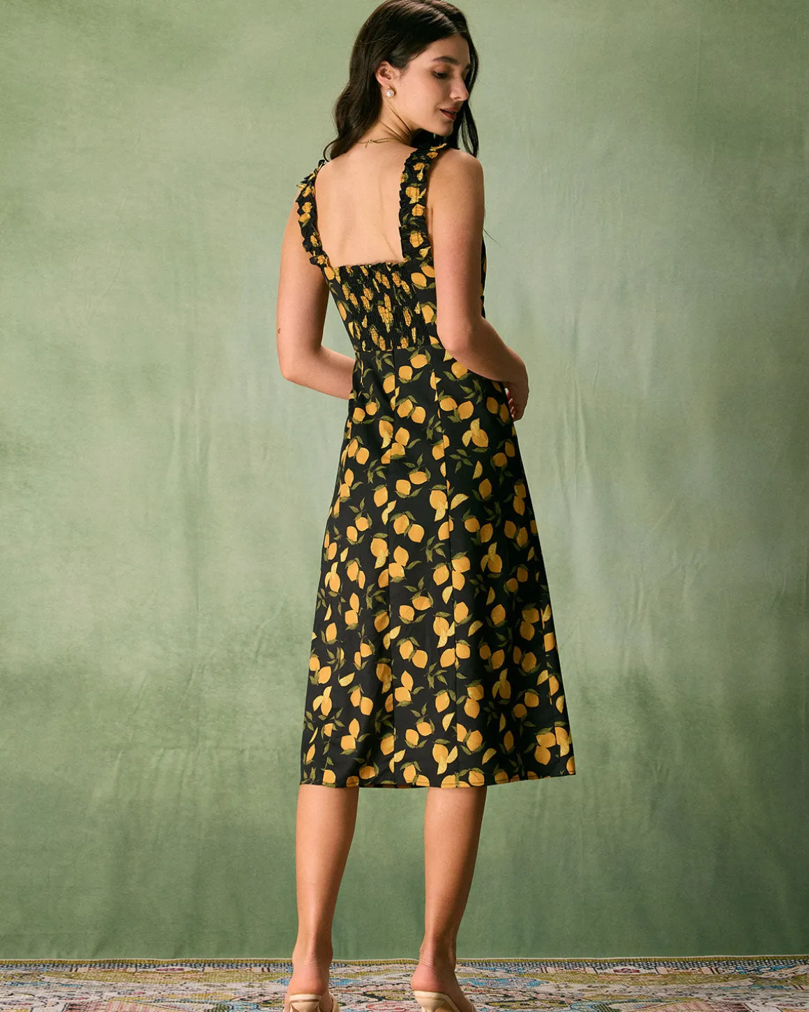 The Black Sweetheart Neck Lemon Midi Dress