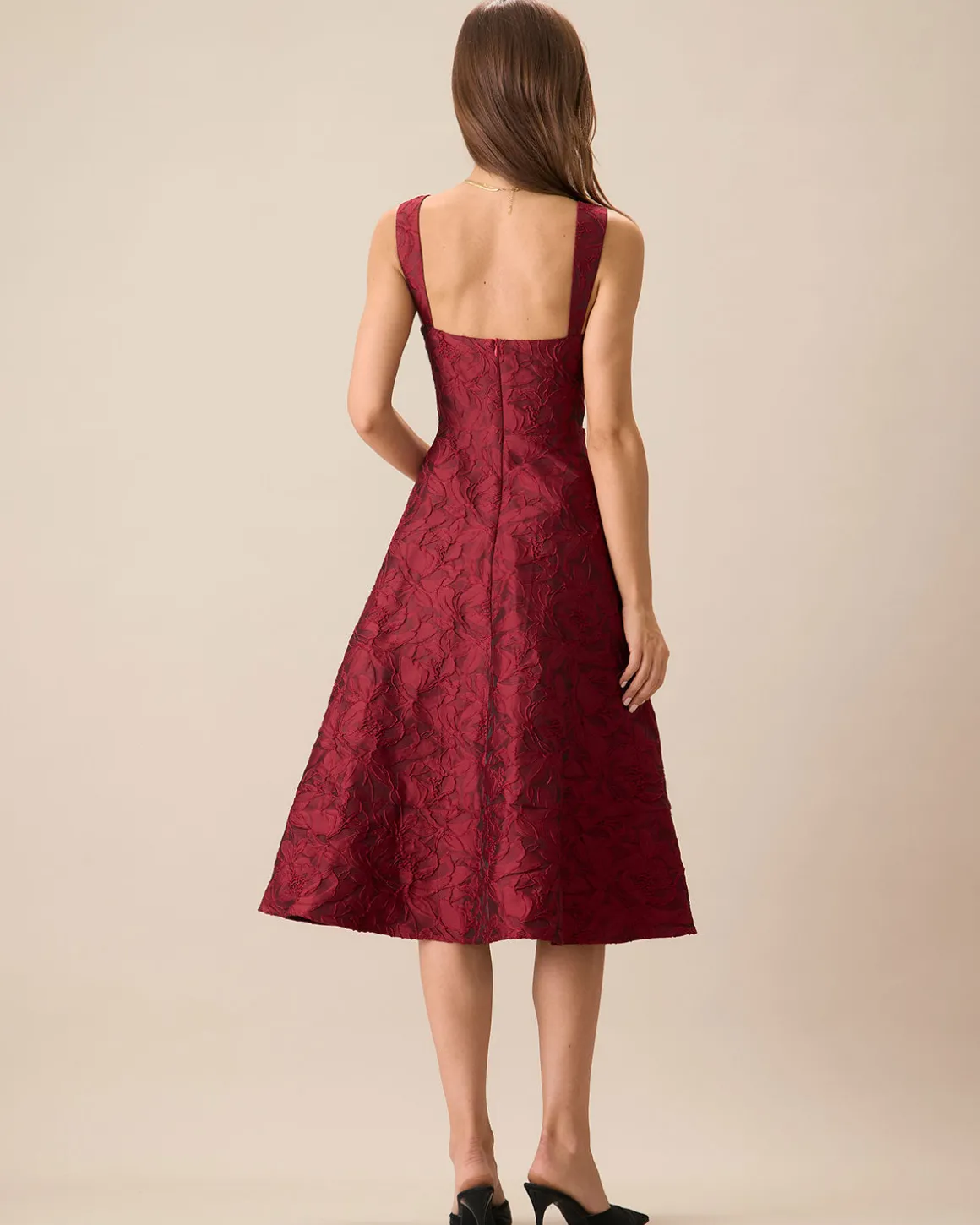 The Red Sweetheart Neck Jacquard Midi Dress