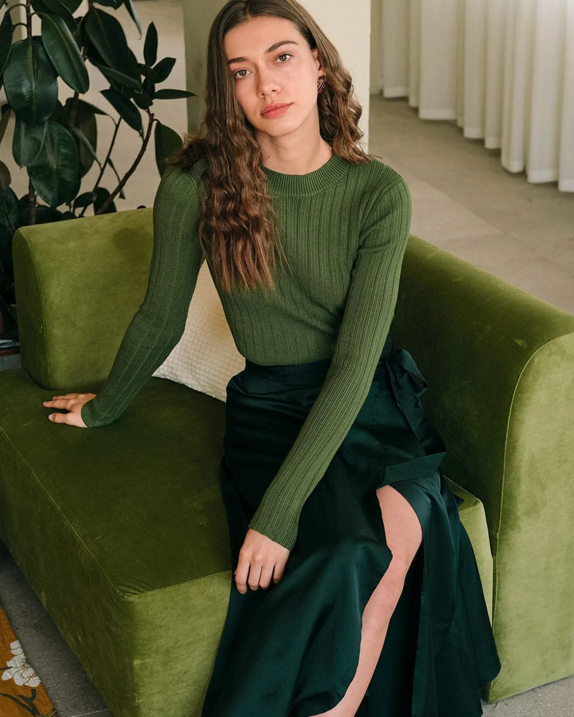 The Round Neck Ribbed Knit Sweater