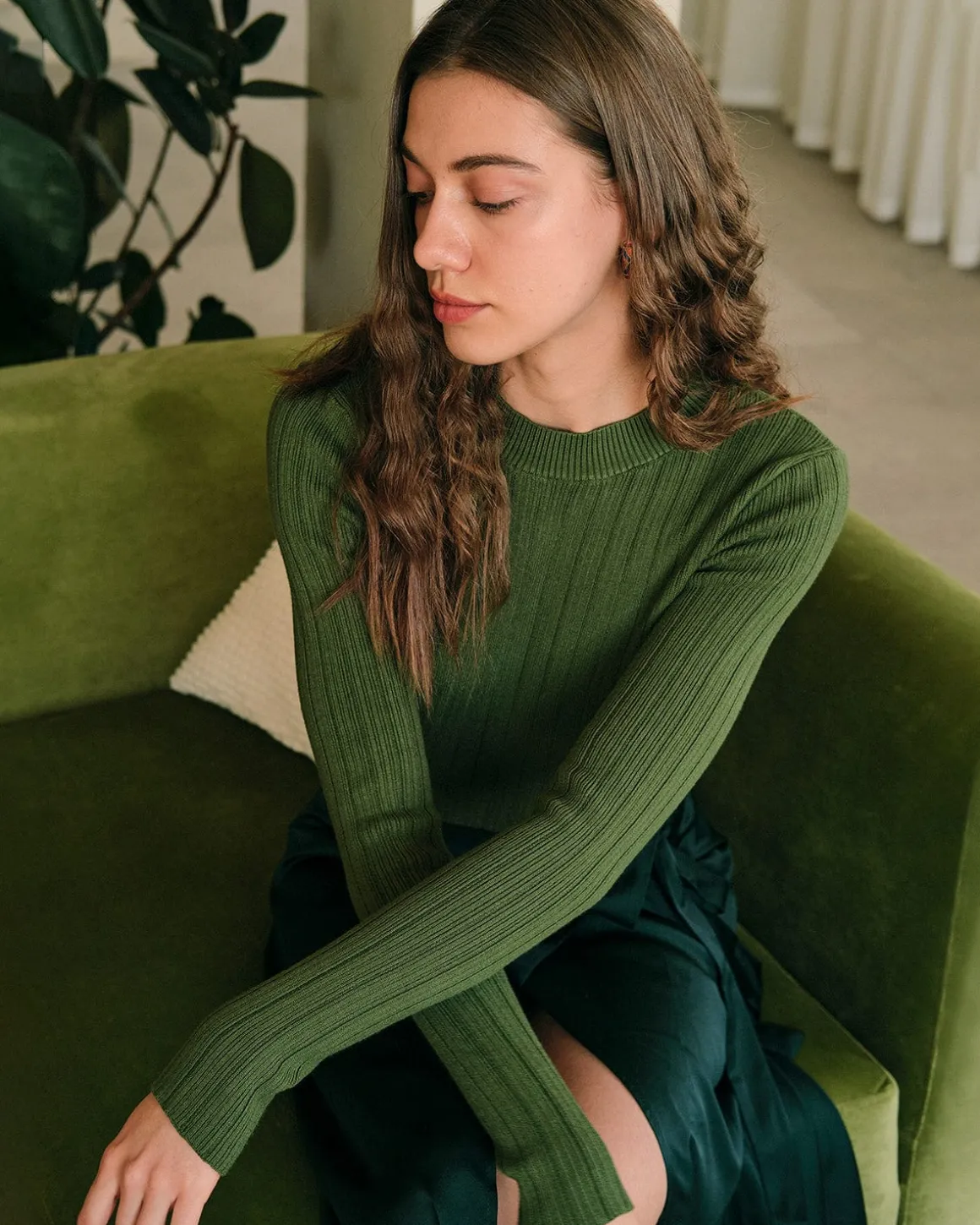 The Round Neck Ribbed Knit Sweater