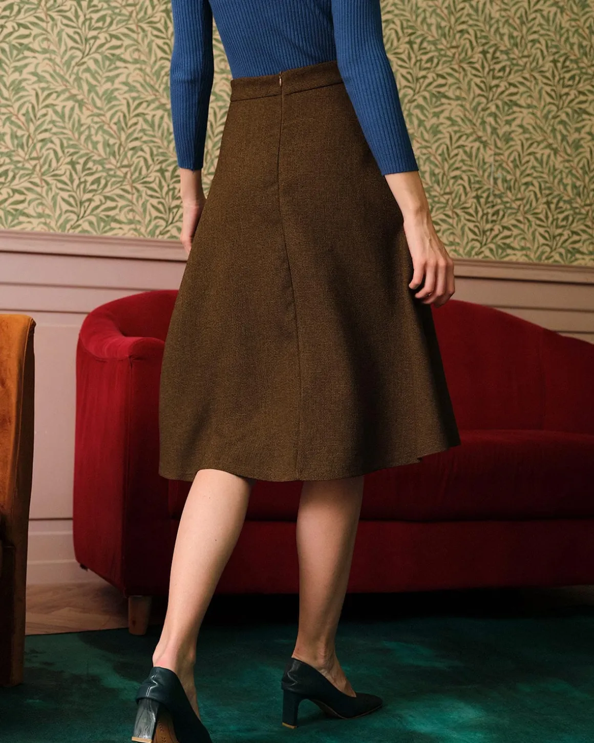 The Solid High Waisted Tweed Skirt