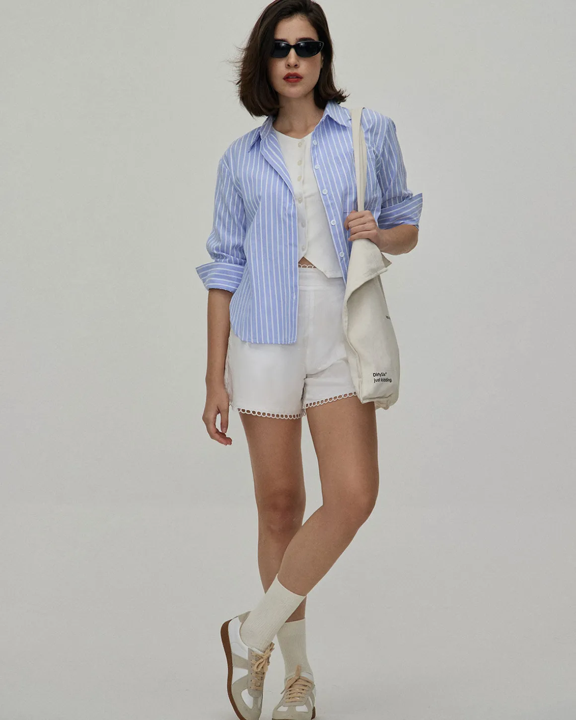 The White Lace Trim High-Waisted Shorts