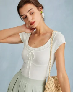 The White Scoop Neck Short Sleeve Knit Tee