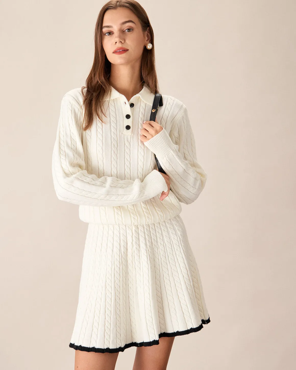 White Contrasting Knitted Mini Skirt