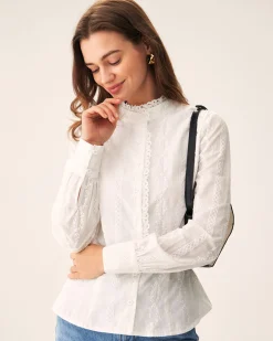 White Embroidery Round Neck Shirt