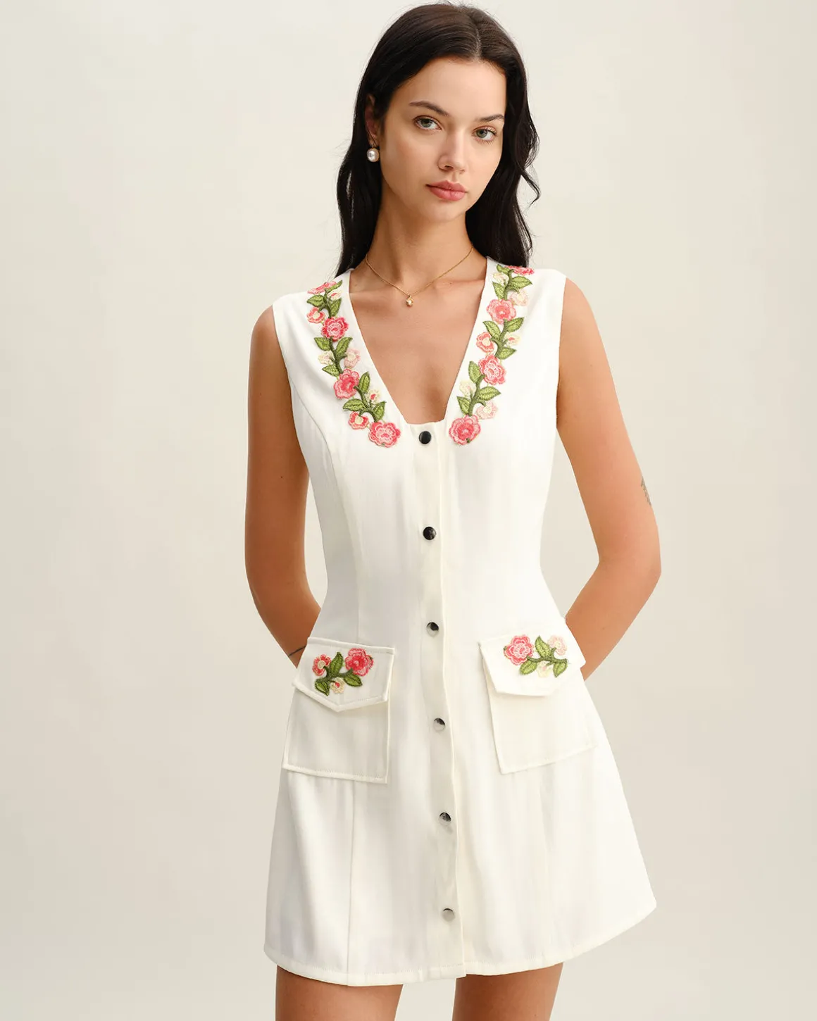 White Floral V Neck Sleeveless Mini Dress