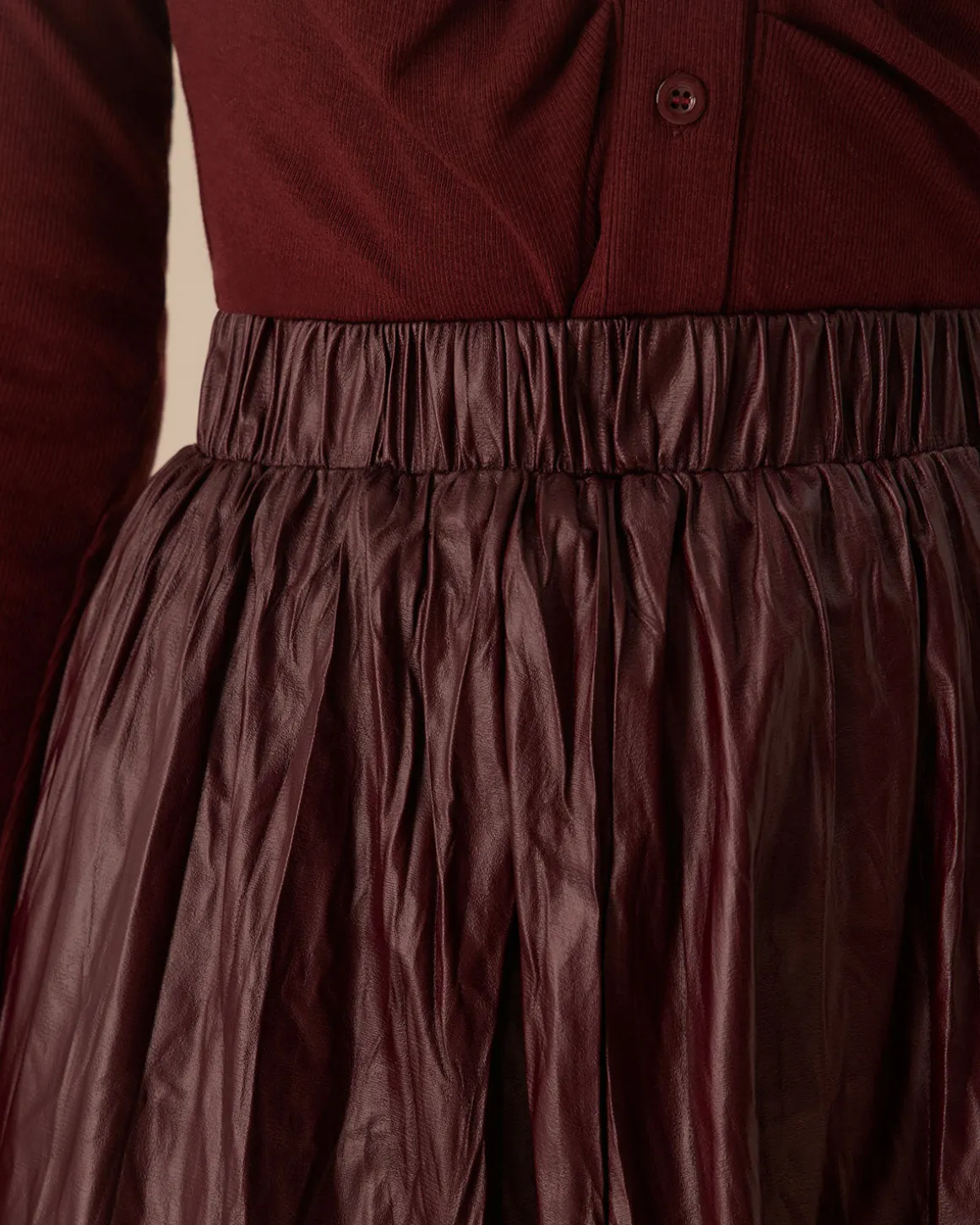Wine Red Elastic Waist Ruched Midi Skirt