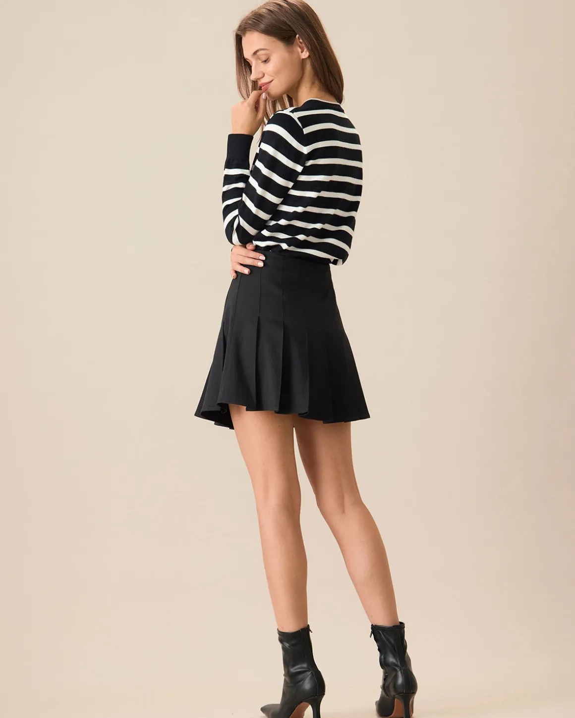 Women's Black Pleated A-Line Mini Skirt
