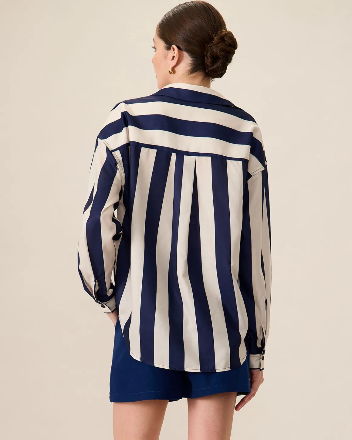 Women's Navy High-Waisted Pleated Shorts